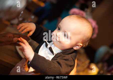 Smartly dressed boy Banque D'Images