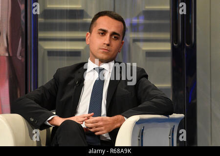 Foto Fabrizio Amis/LaPresse 04 dicembre 2018 Roma , Italia Spettacolo Rai Luigi Di Maio a Porta a Porta Nella foto : Luigi Di Maio Banque D'Images