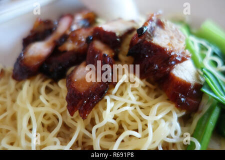 L'alimentation de rue populaire Chinois de Singapour, wantan mee Banque D'Images