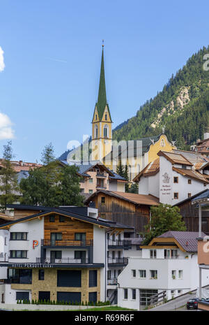 Vue sur la ville, Ischgl, Paznauntal, Tyrol, Autriche Banque D'Images