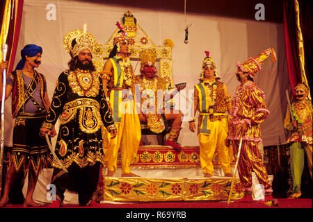 Ramleela, Ramayan, Dashera Festival, Vijayadashami Festival, Dussehra festival, Dasara festival, Dashain festival, Bombay, Mumbai, Maharashtra, Inde, Asie Banque D'Images