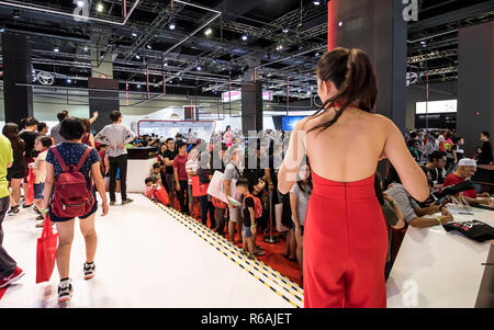 Kuala Lumpur, Malaisie. 4 Décembre, 2018. Visite au stand Toyota à Kuala Lumpur International Motor Show 2018 (KLIMS18) à Kuala Lumpur, Malaisie sur Banque D'Images