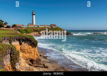 California beach avec phare. Banque D'Images
