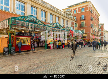 Une vue typique à Covent Garden Banque D'Images