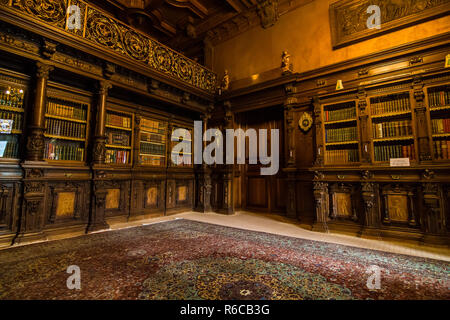 Le Château de Peles de Sinaia, Roumanie ; l'ancien royaume residence Banque D'Images