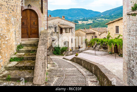 Vallo di Nera, ancien village de la Province de Pérouse, dans la région Ombrie en Italie. Banque D'Images