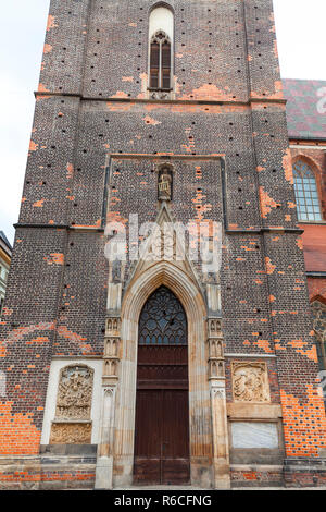 14e siècle l'église gothique St Elisabeth, tour, la place du marché, Wroclaw, Pologne. Banque D'Images