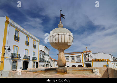 Portugal, Evora, Fontaine Portas De Moura Banque D'Images