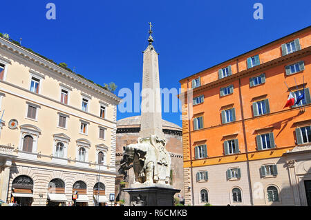 L'Italie, Lazio, Rome, Santa Maria'S Obelisk Banque D'Images