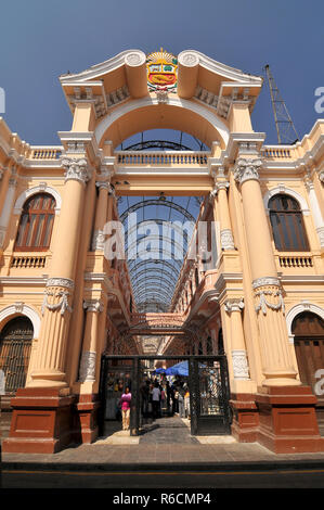 Pérou, Lima, Poste centrale Banque D'Images