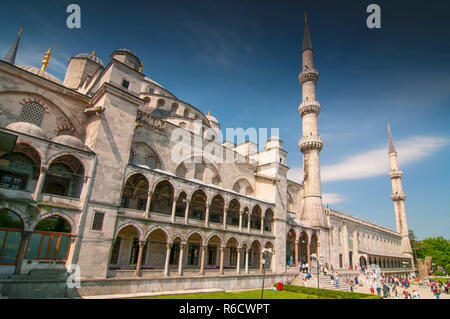 Vue sur la Mosquée Bleue (Sultanahmet Camii) à Istanbul, Turquie Banque D'Images