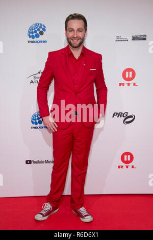 Oberhausen, Allemagne. 30Th Nov, 2018. JOSH, Saenger, tapis rouge, Tapis Rouge Show, l'arrivée, arrivée, 30.11.2018. Utilisation dans le monde entier | Credit : dpa/Alamy Live News Banque D'Images