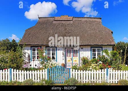 Captain's house pittoresque sur la darÃŸ dans mecklenburg-vorpommern Banque D'Images