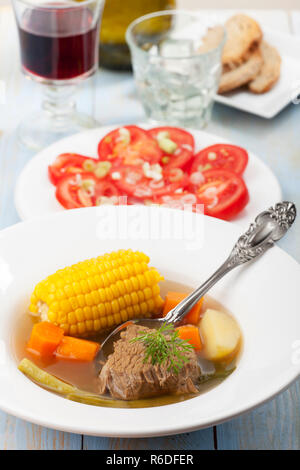 Salade de tomates avec cassolette chilien Banque D'Images