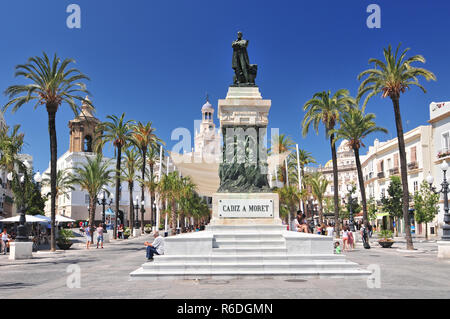 Monument en l'honneur de Segismundo Moret Y Prendergast, homme politique et écrivain espagnol Cadix, Andalousie, Espagne Banque D'Images
