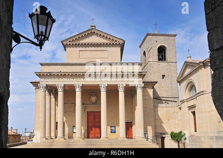 Basilique del Santo et San Franceso, Église San Marino, Côte Adriatique, Europe Banque D'Images