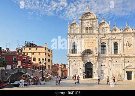 Vue de la Scuola Grande di San Marco à Venise à proximité de l'hôpital maintenant la Basilique Santi Giovanni e Paolo de Venise Italie Banque D'Images