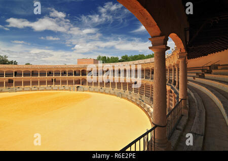 Plaza de Toros (Arènes) à Ronda, ouvert en 1785, l'un des plus vieux et le plus célèbre arène de corrida en Espagne Andalousie Banque D'Images