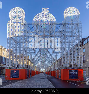 Noël d'Edimbourg 2018 Lumière Silence afficher dans George Street Edinburgh Scotland UK Banque D'Images