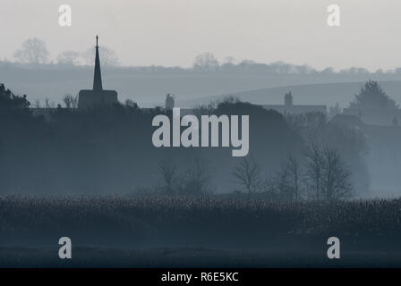 Village et l'église Titchwell West Norfolk UK Décembre Banque D'Images