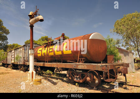 Wagons de chemin de fer pour les marchandises dans la vieille ville est la plus grande Tailem Pionieer Tailem Bend, Village, Australie Banque D'Images