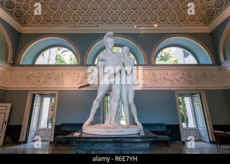 Statue de Mars et Vénus par Luigi Acquisti, Villa Carlotta, Tremezzo, Lac de Côme, Italie Banque D'Images