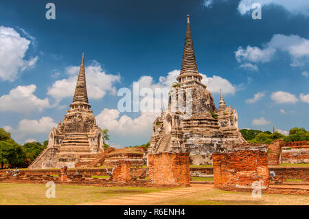 Ancien Chedi dans les ruines de Wat Phra Si Sanphet, Temple de la Thaïlande, Ayutthaya Banque D'Images