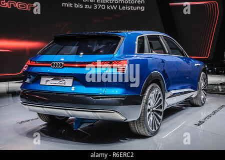 Francfort - Sept 2015 : Audi E-tron Quattro Concept présenté à l'IAA International Motor Show le 20 septembre 2015 à Francfort, Allemagne Banque D'Images