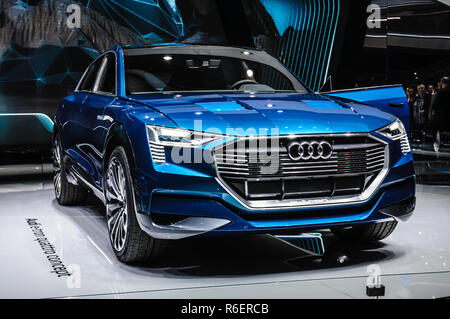 Francfort - Sept 2015 : Audi E-tron Quattro Concept présenté à l'IAA International Motor Show le 20 septembre 2015 à Francfort, Allemagne Banque D'Images