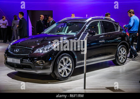 Moscou, Russie - 19 août 2012 : Infiniti EX présenté comme une première mondiale à la 16e SIAM (Moscow International Automobile Salon) le 30 août 2012 à Mosc Banque D'Images