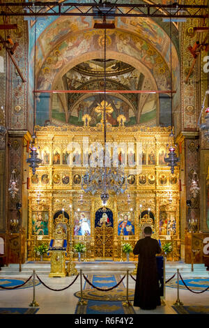 Autel principal de la Cathédrale Patriarcale orthodoxe roumaine, Bucarest, Roumanie Banque D'Images