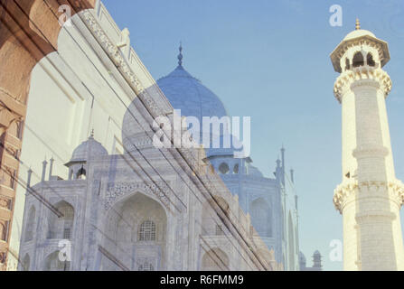 Taj Mahal septième merveille du monde, Agra, Uttar Pradesh, Inde Banque D'Images