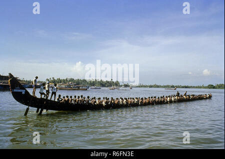 Nehru Boat Race Festivals, l'ONAM Snake Boat Race, jalostavam haripad Subramanya, Temple de Kumarakom, Kerala, Inde Banque D'Images