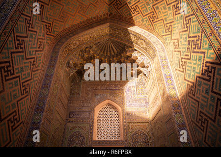 Image couleur avec une madrasa détail à Boukhara, Ouzbékistan. Banque D'Images