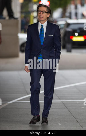 Peter Wittig, Ambassadeur d'Allemagne au Royaume-Uni depuis juillet 2018, arrive à la BBC pour l'Andrew Marr Show, London, UK : Avec l'Ambassadeur allemand Peter Wittig au Royaume-Uni où : London, Royaume-Uni Quand : 04 Nov 2018 Credit : Wheatley/WENN Banque D'Images