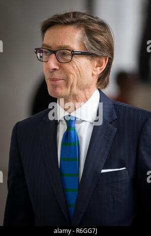 Peter Wittig, Ambassadeur d'Allemagne au Royaume-Uni depuis juillet 2018, arrive à la BBC pour l'Andrew Marr Show, London, UK : Avec l'Ambassadeur allemand Peter Wittig au Royaume-Uni où : London, Royaume-Uni Quand : 04 Nov 2018 Credit : Wheatley/WENN Banque D'Images