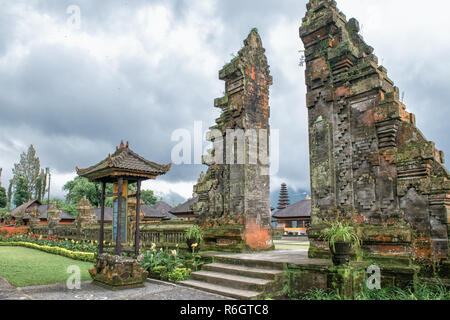 Temple Hindou historique Pura Ulun Danu Bratan à Bali, Indonésie Banque D'Images