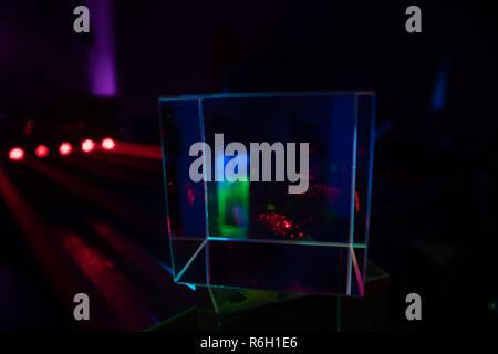 Faisceau, recherche, d'expérimentation, de la science, laser, de la physique, de laboratoire, de laboratoire, de la lumière, de l'université, de l'optique, optique, l'énergie, l'équipement, de test, de l'étude, scientifique, Banque D'Images