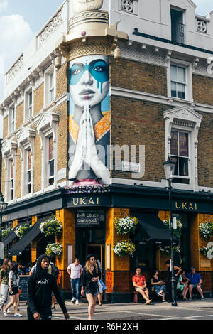 Londres/UK - 20 juillet 2018 : façade du restaurant japonais sur Portobello Road, Londres, UK Banque D'Images