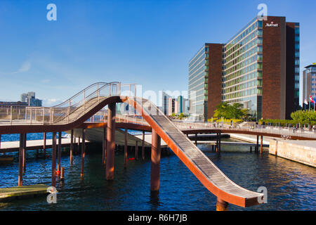 Kalvebod vague et l'hôtel Marriott, Kalvebod Brygge, Vesterbro, Copenhague, Danemark, Scandinavie Banque D'Images