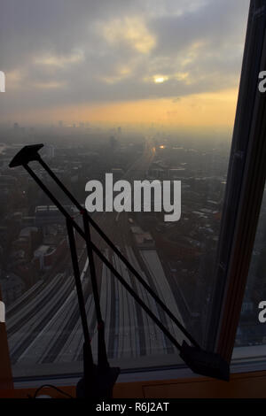 La vue depuis une chambre à l'hôtel à La Shangdi Le tesson - London UK Banque D'Images