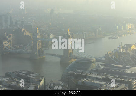 La vue depuis une chambre à l'hôtel à La Shangdi Le tesson - London UK Banque D'Images