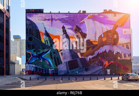 LODZ, Pologne - février 07, 2016 : peinture murale Cityview sur le mur sur la rue Piotrkowska, Lodz, Pologne Banque D'Images