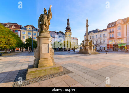 Place centrale d'Ostrava en République tchèque, en Europe. Banque D'Images