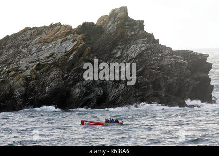 Course d'aviron de Gig, Atkinson, Trophée de l'estuaire Gannel à Newquay Harbor.UK. Banque D'Images