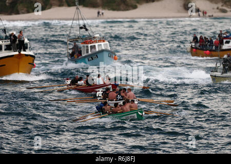 Course d'aviron de Gig, Atkinson, Trophée de l'estuaire Gannel à Newquay Harbor.UK. Banque D'Images