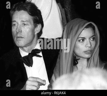 Halston et Bianca Jagger au Studio 54 1977 Photo par Adam Scull/PHOTOlink/MediaPunch Banque D'Images