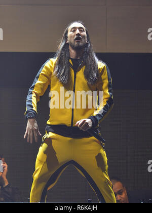 En prestation au iHeartRadio Fiesta Latina à American Airlines Arena sur Novembre 03, 2018 à Miami, en Floride. Avec : Steve Aoki Où : Miami, Florida, United States Quand : 03 novembre 2018 Crédit : Johnny Louis/WENN.com Banque D'Images