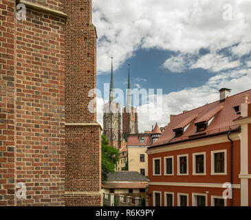 WROCLAW, Pologne - 06 juillet : Cathédrale de Saint Jean Baptiste, le bâtiment a été construit dans le style gothique et est la première église gothique de Wroclaw Banque D'Images