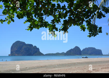 Plage de Pak Meng Trang. Paisible, calme Plage en Thaïlande - vue imprenable Banque D'Images